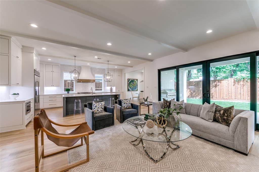 Bob-O-Links Downs - Residential