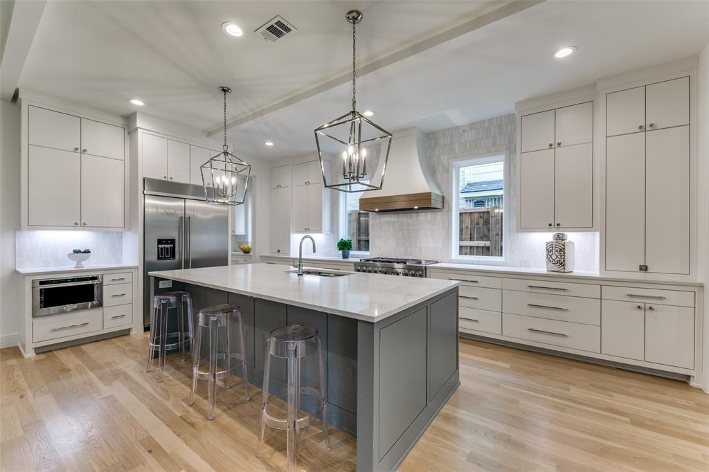 Bob-O-Links Downs - Residential