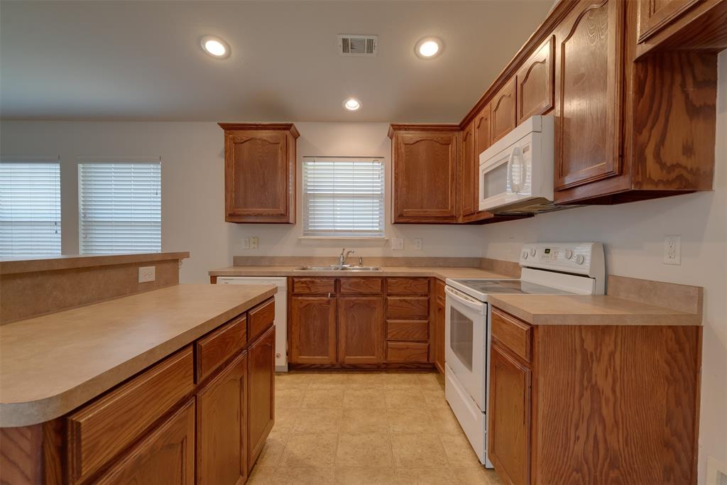 Villages Of Woodland Spgs W - Residential Lease