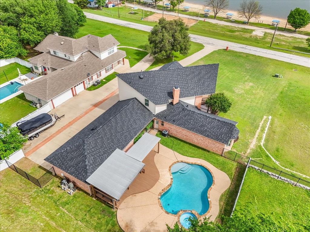 203 W Lake Drive