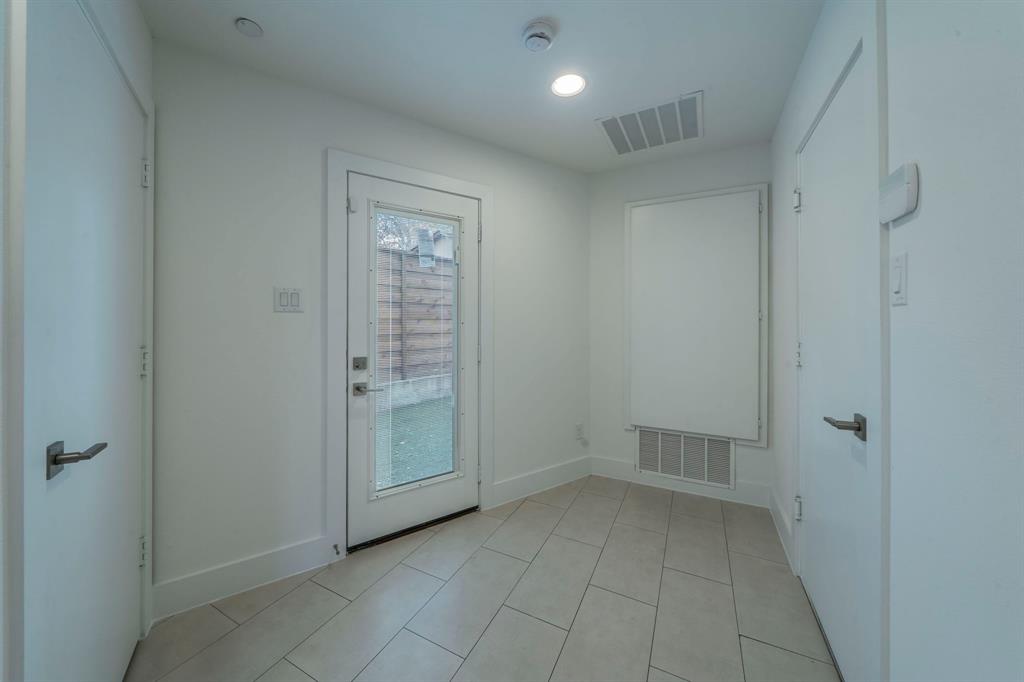 Zang S Crystal Hill - Residential Lease