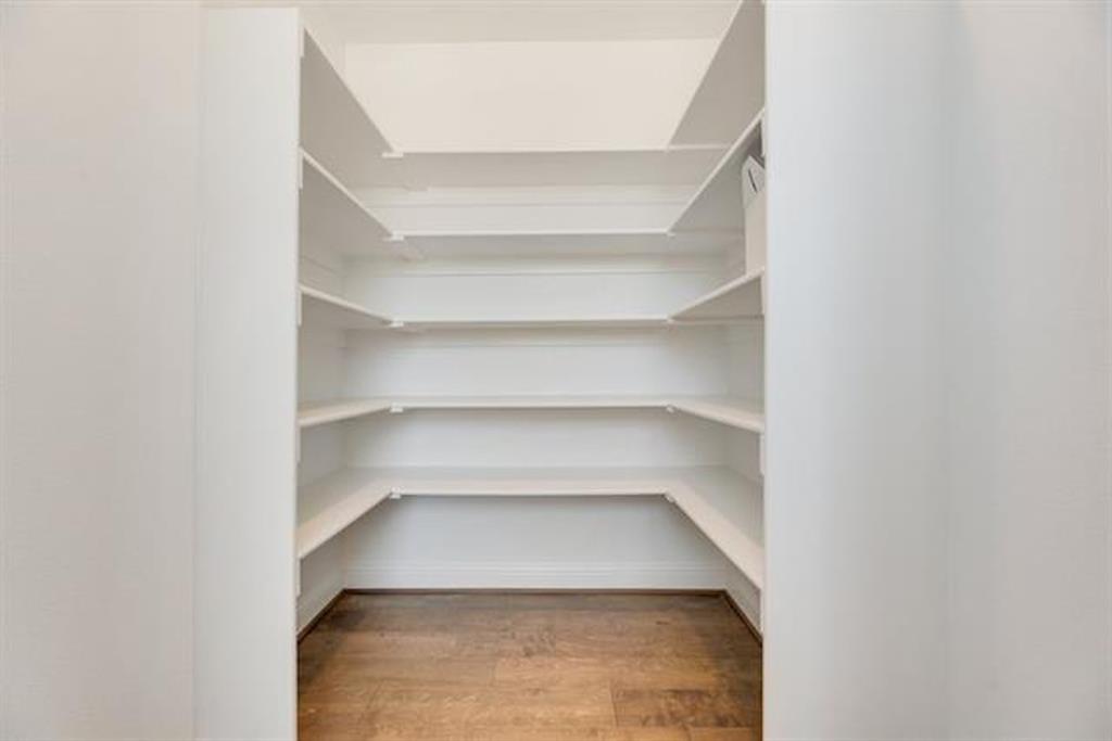 Justin Crossing Add - Residential Lease