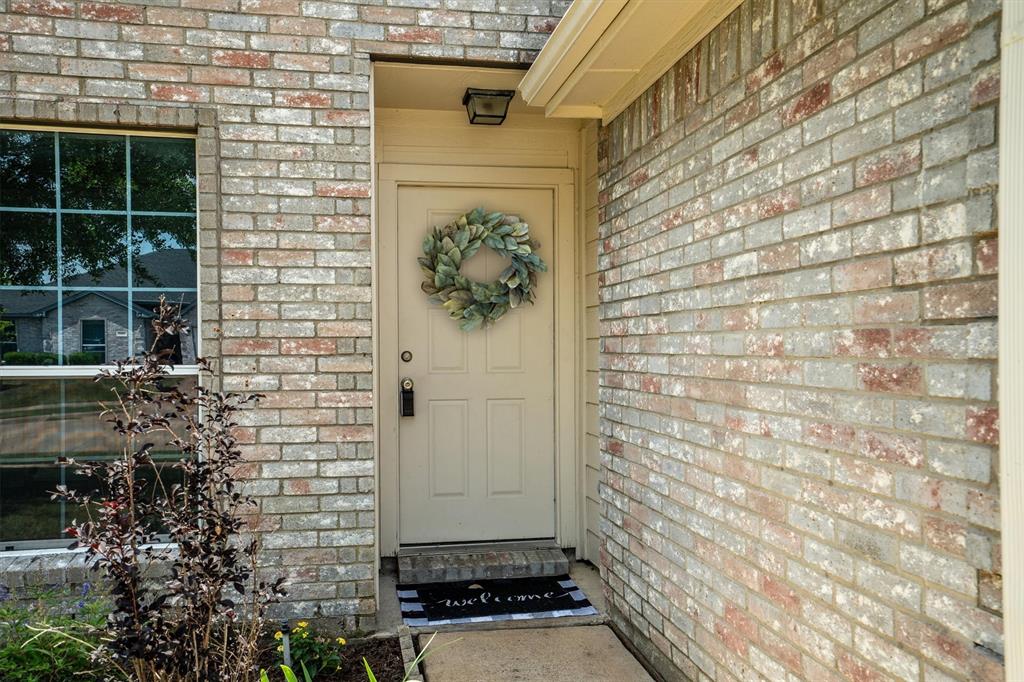 4604 Fox Meadows Lane