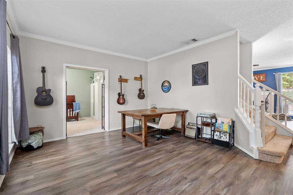 2804 Laurel Hill Drive