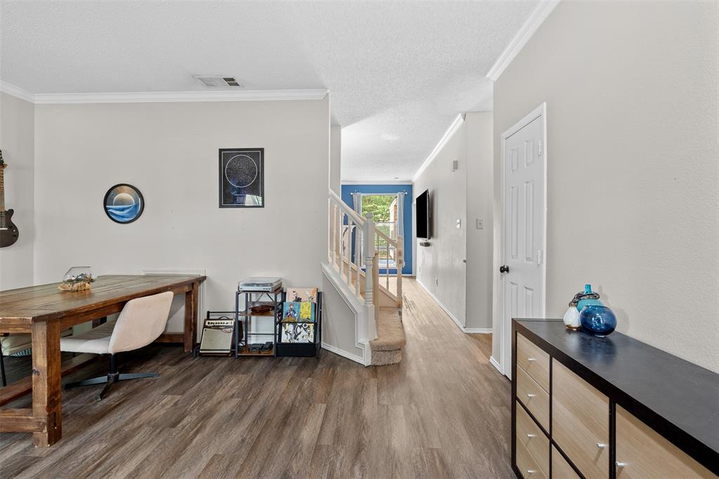 2804 Laurel Hill Drive