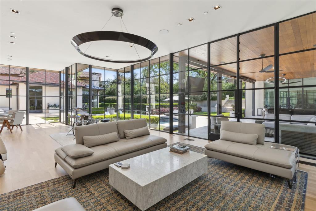 Sunnybrook Estates - Residential