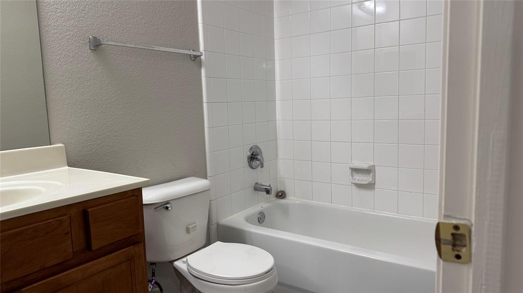 Oak Hollow Estates 01 - Residential Lease