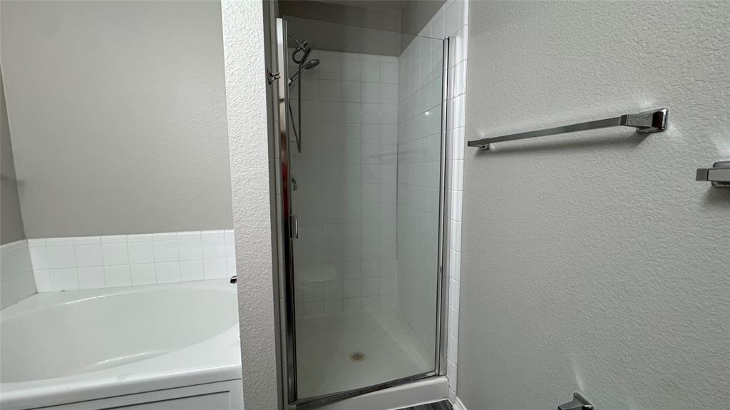 Oak Hollow Estates 01 - Residential Lease