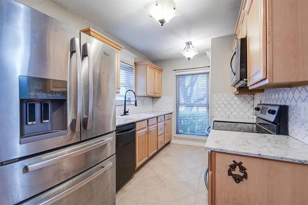 6338 Alta Oaks Drive