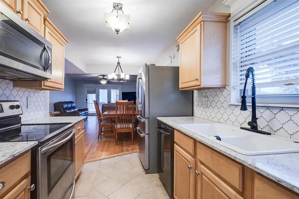 6338 Alta Oaks Drive