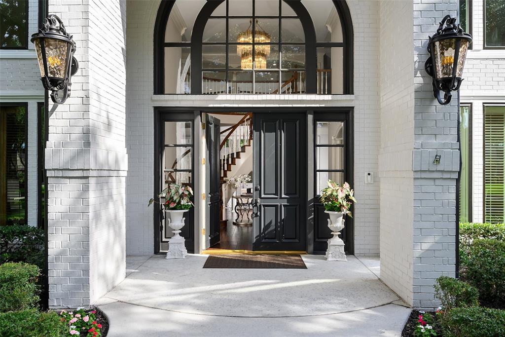 5312 Bent Tree Drive