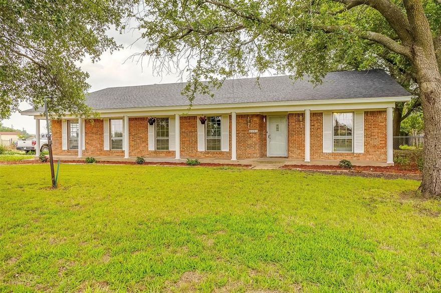 Buyers financing fell through, Back on Market! Wonderful split floorplan, with 3 bedroom, 2 bath, 2 car garage, 2 living, 2 dining on 2.12 acres, perimeter fenced and cross fenced. Interior has been completely remodeled, with fresh interior paint, counter tops, carpeting, vinyl plank flooring, light fixtures, and more. Recent exterior paint, roof replaced in May 2023. 18x30 metal building stays, along with hot tub. bookcases in formal living area, fridge negotiable. Hot tub motors replaced this year.