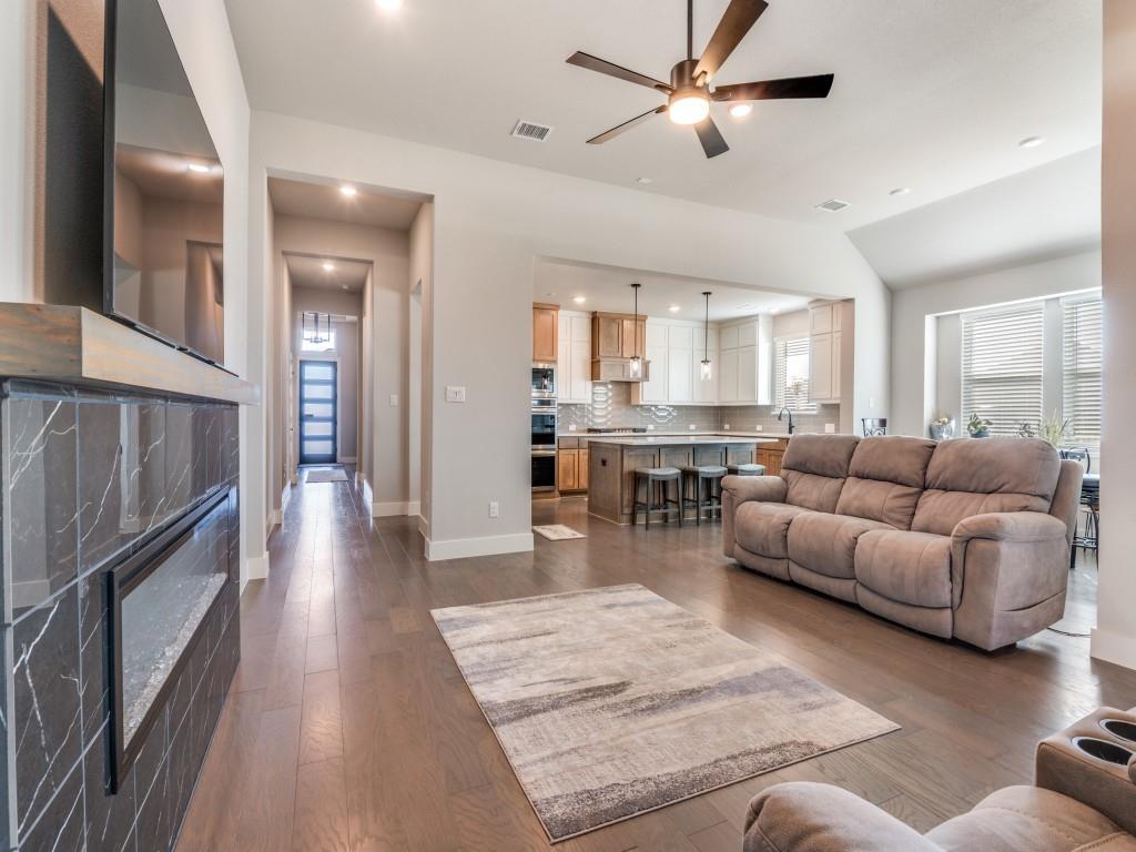 Oaks North Grove Ph I - Residential