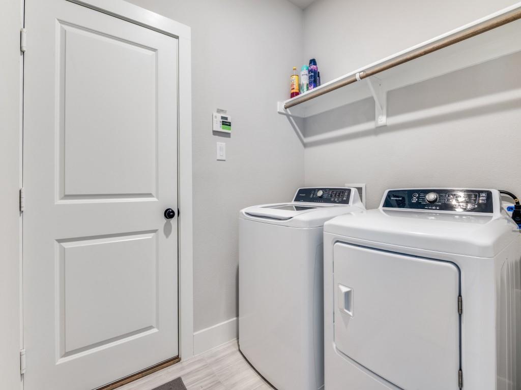 Oaks North Grove Ph I - Residential