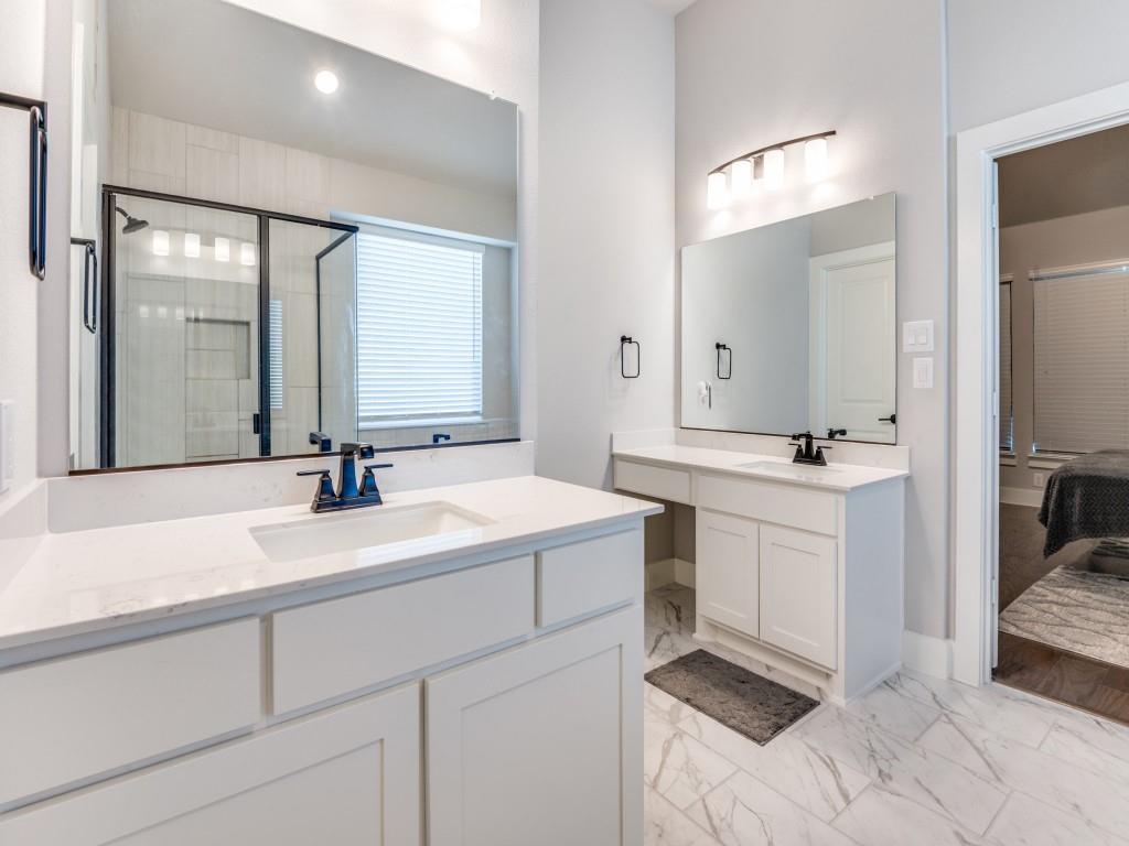 Oaks North Grove Ph I - Residential