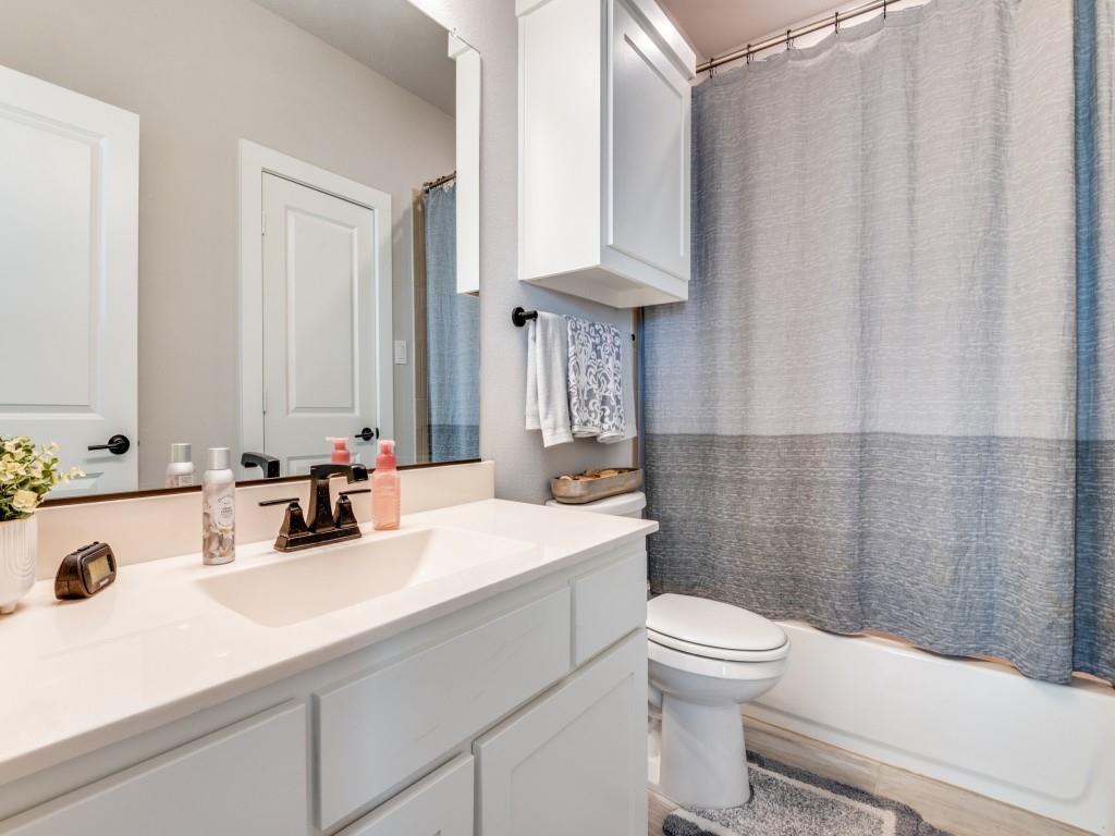 Oaks North Grove Ph I - Residential