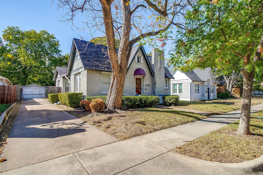 3208 Cockrell Avenue