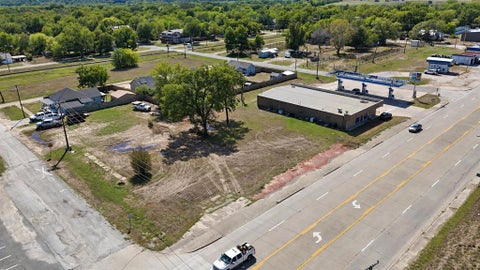 Photo of 305 NW 2nd Street, Kerens, TX 75144 (MLS # 21405236)