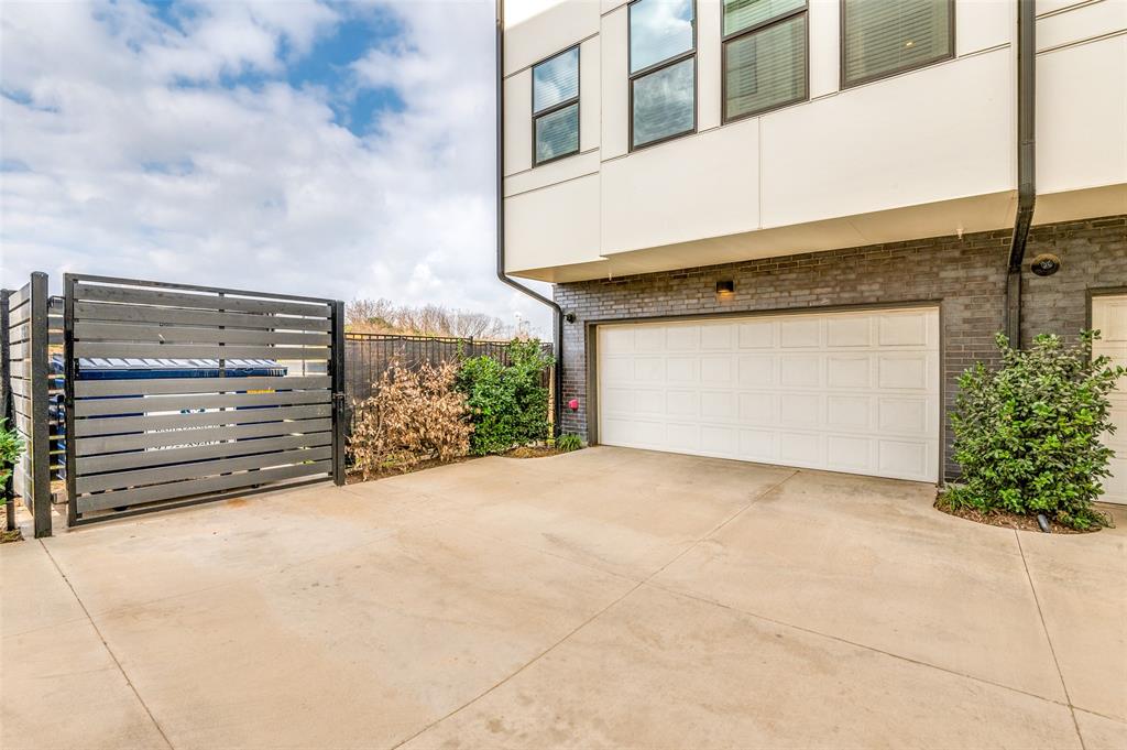 1813 Park Avenue 107