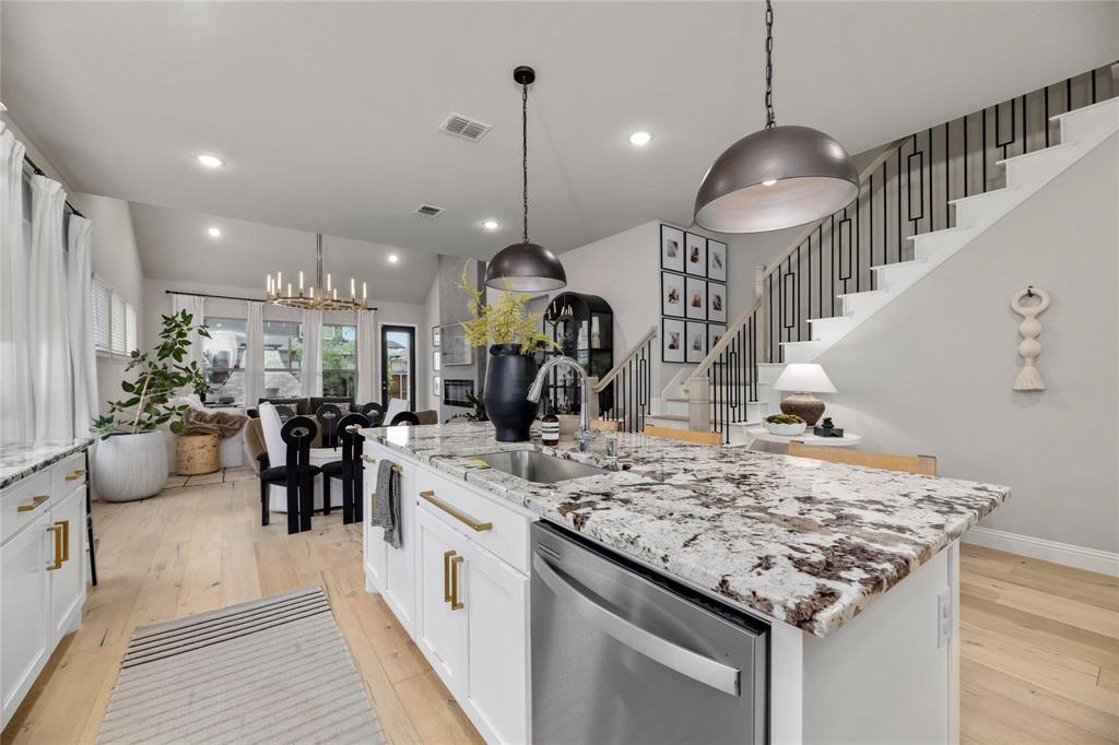 2262 Poppyvine Road