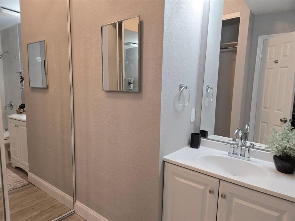 Parkway Quarters Condo - Residential