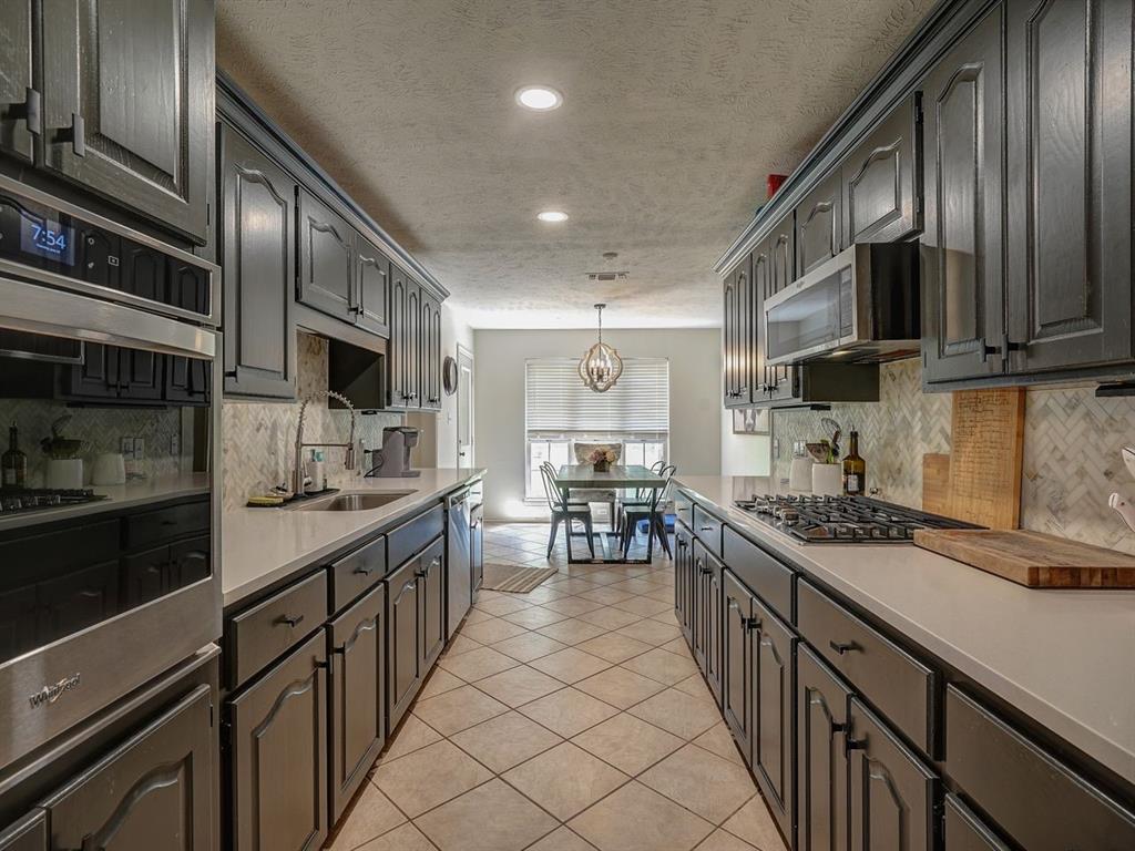 CASTLEROCK ESTATES - Residential