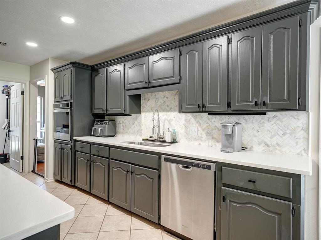 CASTLEROCK ESTATES - Residential