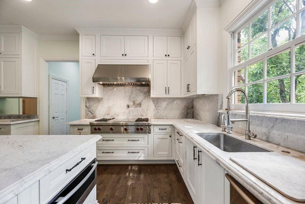 1418 YAKIMO DR, DALLAS, TX 75208 - Image be889273e0466e526cc01cc4861ea90d/4113137945