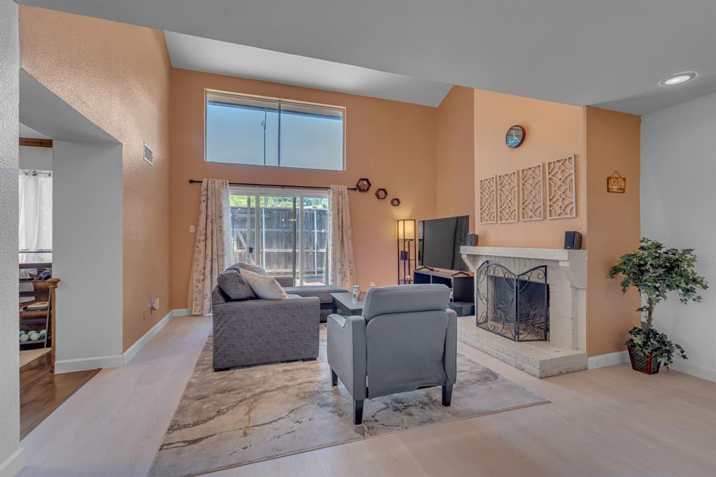 Preston Green Add Ph I - Residential Lease