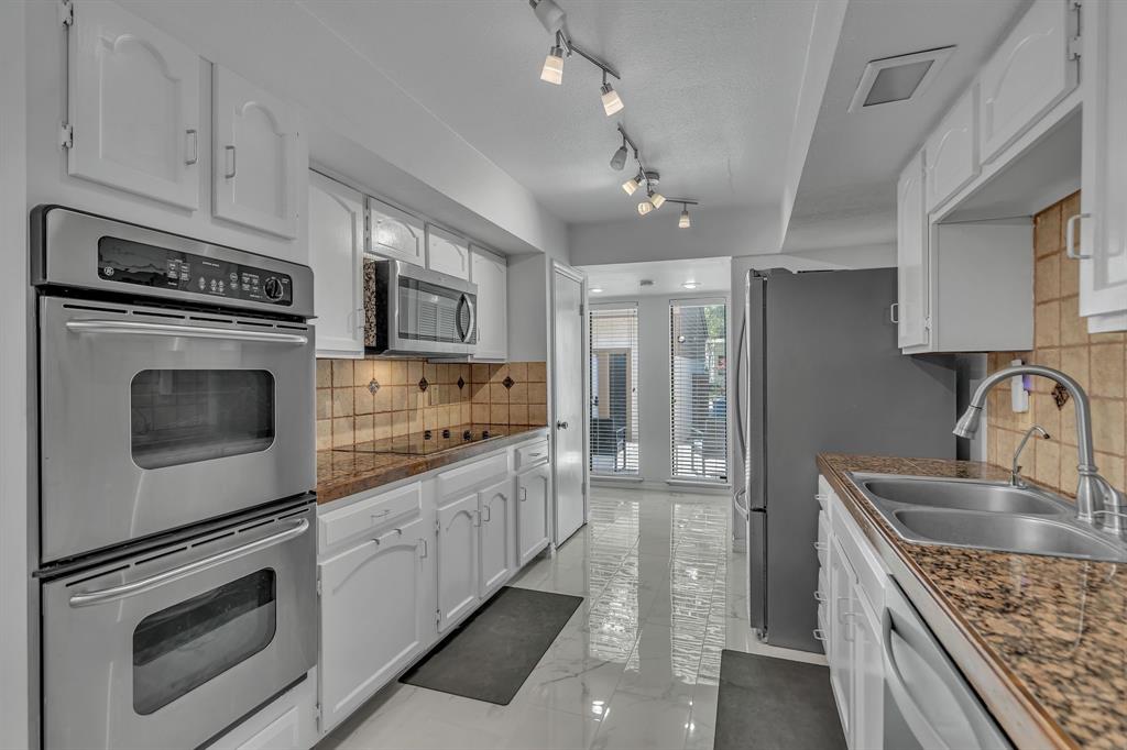 Preston Green Add Ph I - Residential Lease