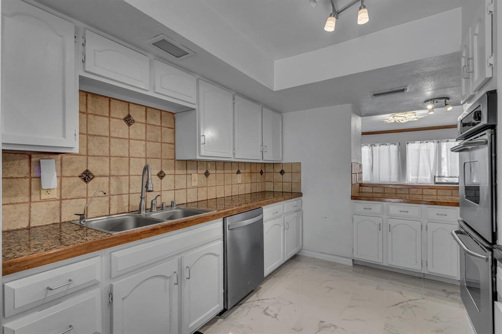 Preston Green Add Ph I - Residential Lease