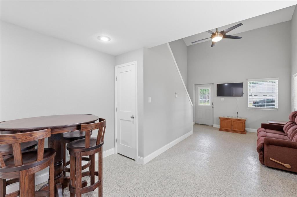NAUTICAL SHORES PH 4 - Land