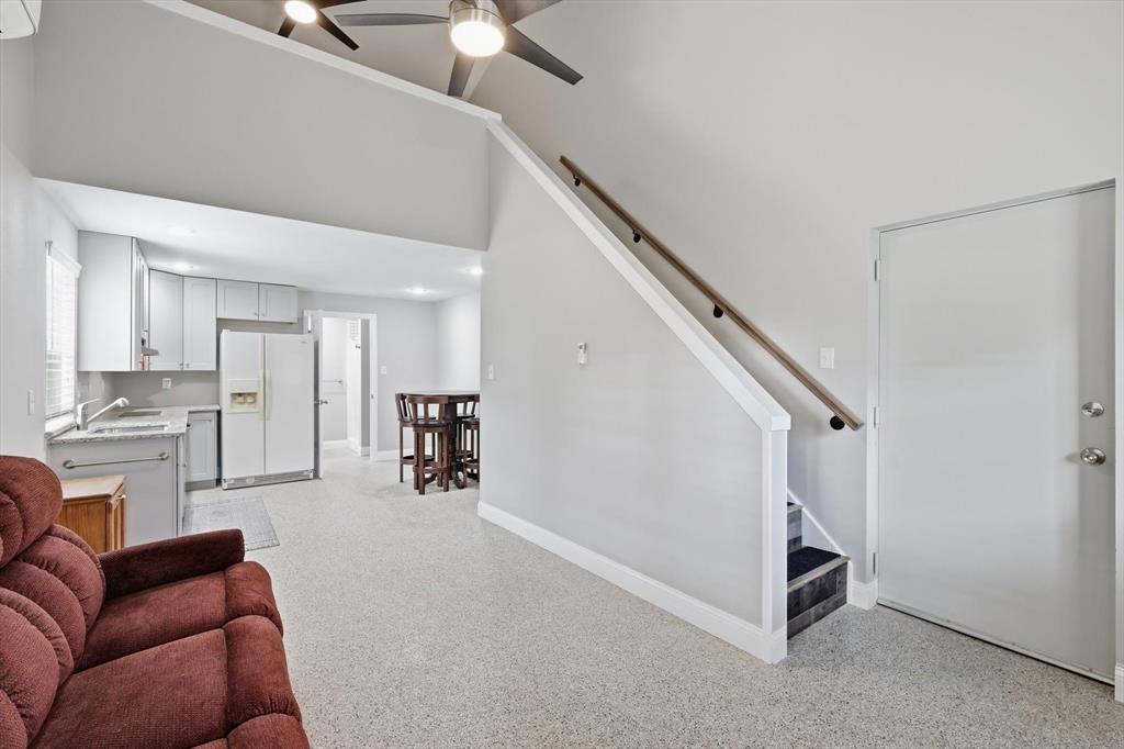 NAUTICAL SHORES PH 4 - Land