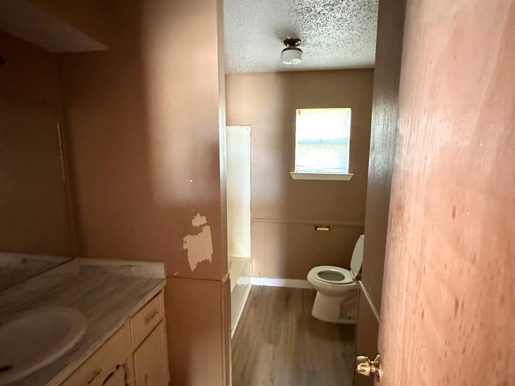 2305 Greenville Street