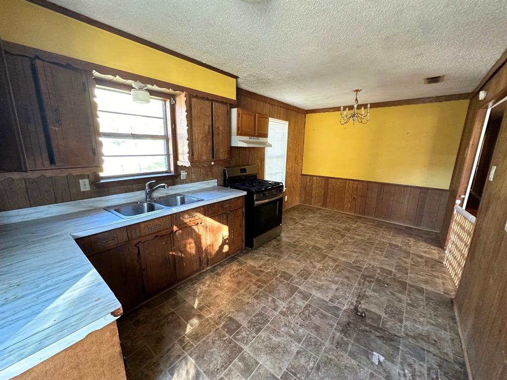 2305 Greenville Street