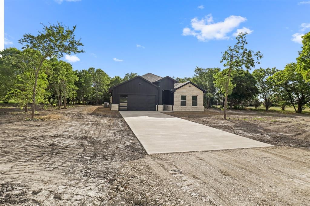 153 SW County Road 3020 - Photo 2
