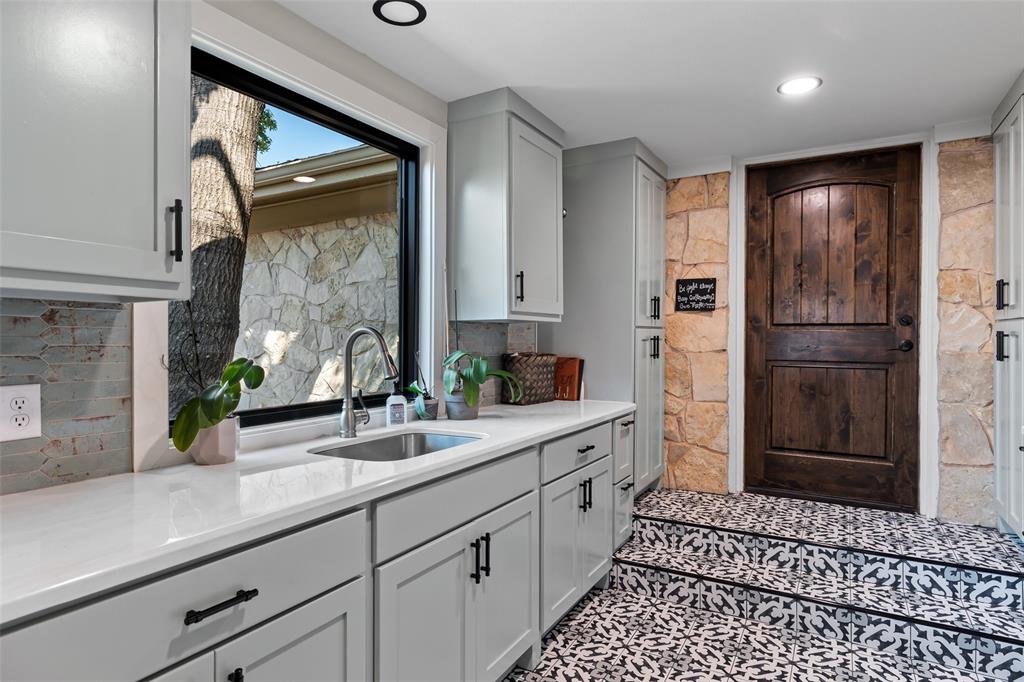 Decordova Bend Estate - Residential