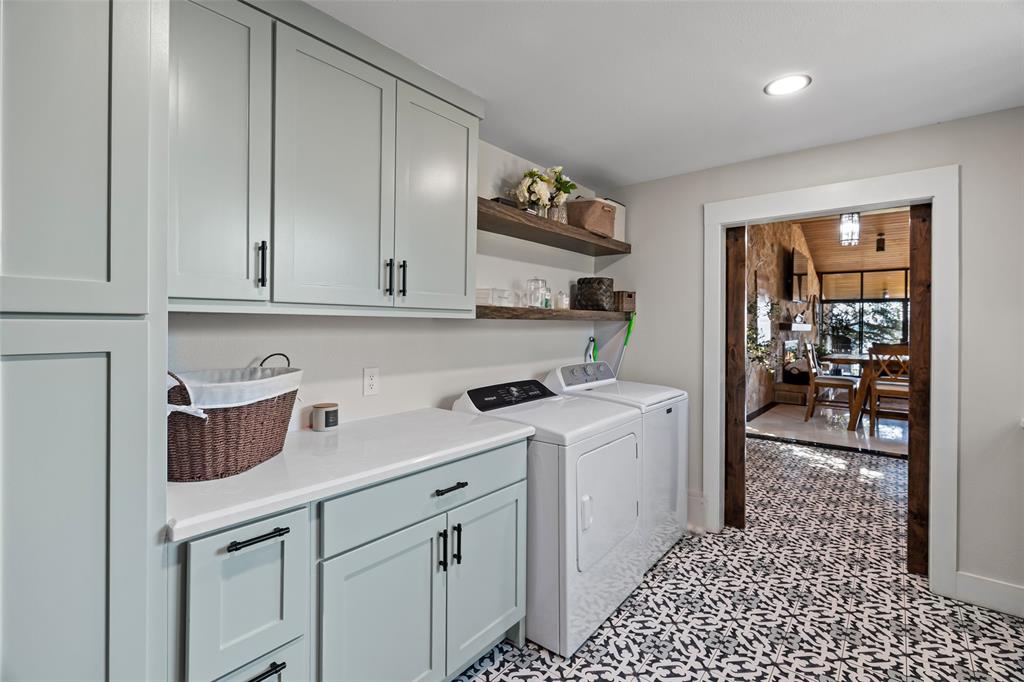 Decordova Bend Estate - Residential