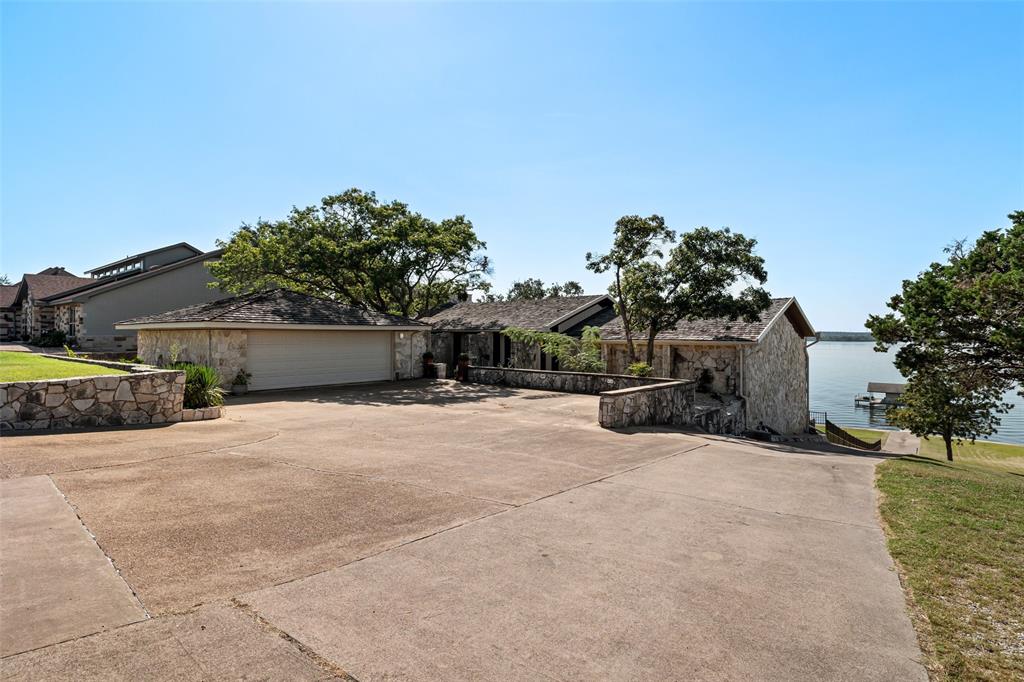 Decordova Bend Estate - Residential