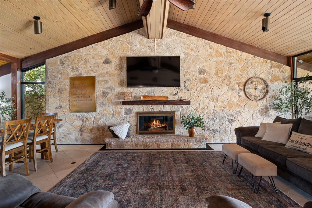 Decordova Bend Estate - Residential