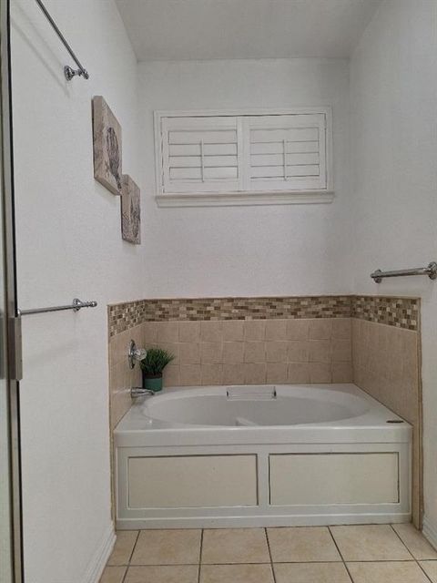 Tiny photo for 2206 N Carroll Avenue, Dallas, TX 75204 (MLS # 21129526)