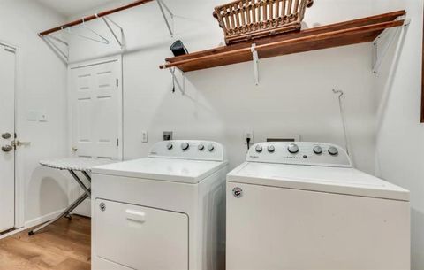 Tiny photo for 2206 N Carroll Avenue, Dallas, TX 75204 (MLS # 21129526)