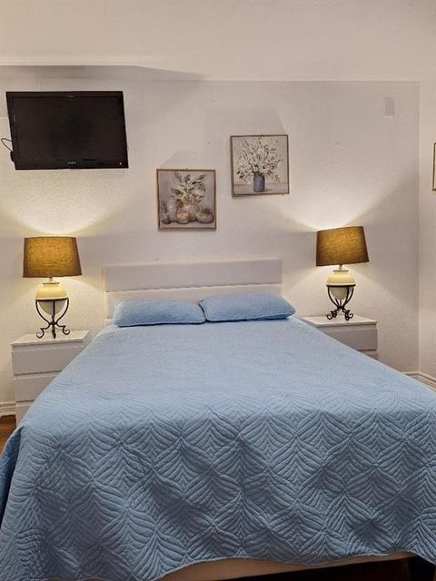 Tiny photo for 2206 N Carroll Avenue, Dallas, TX 75204 (MLS # 21129526)