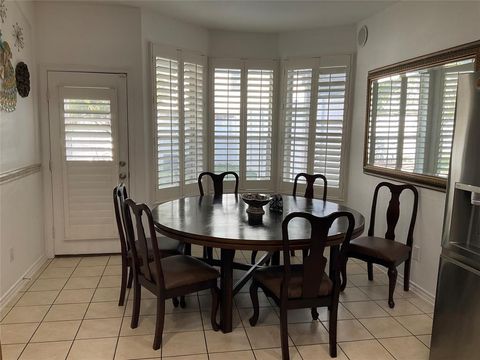 Tiny photo for 2206 N Carroll Avenue, Dallas, TX 75204 (MLS # 21129526)