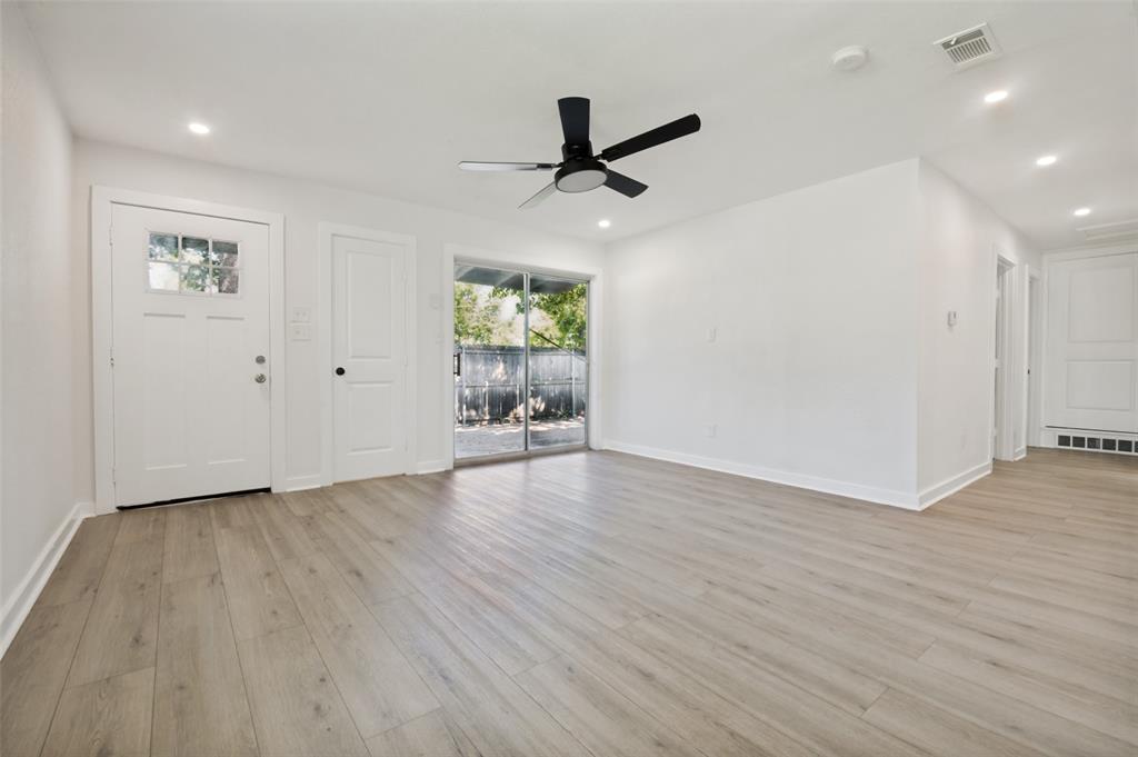2122 Marilyn Lane