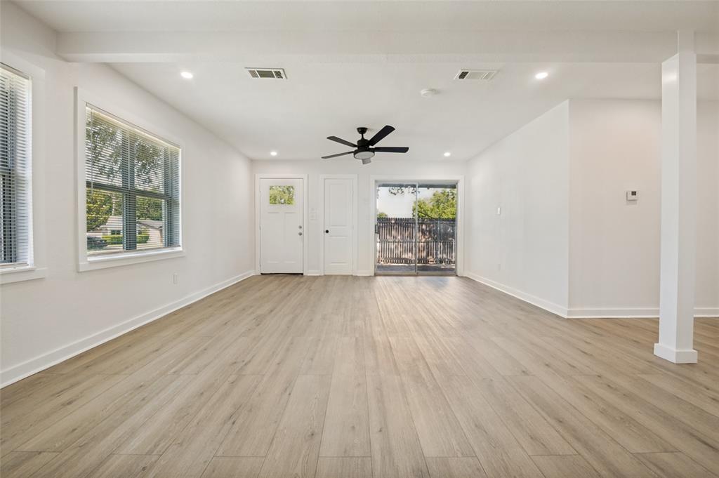 2122 Marilyn Lane