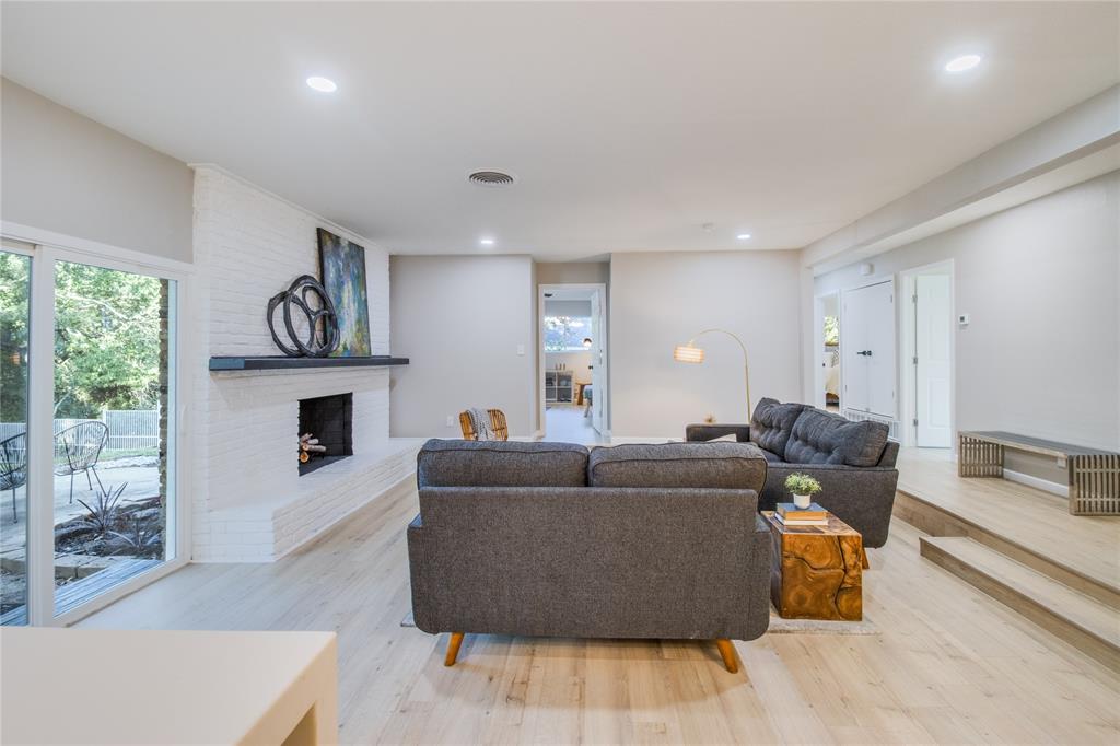 713 Hurst Drive