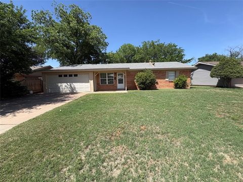 Photo of 3912 N 11th Street, Abilene, TX 79603 (MLS # 21253586)