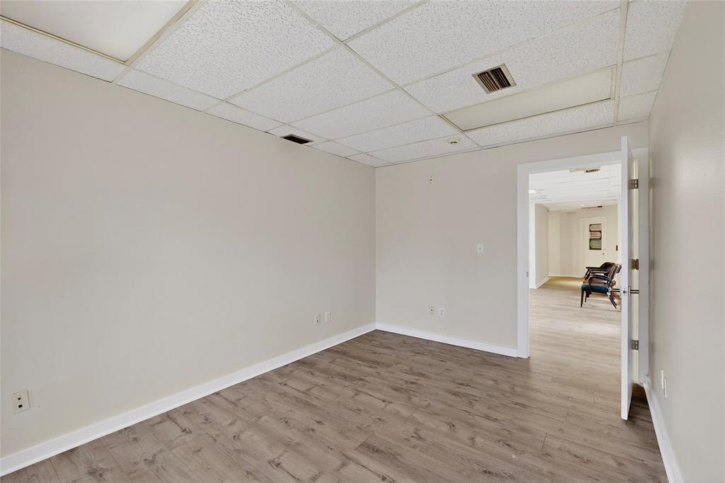 Freeway Shopping Center Project - Commercial Lease