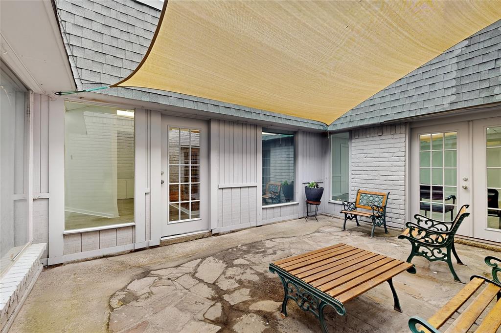 Freeway Shopping Center Project - Commercial Lease